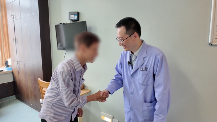 印尼華人舌頭爛咗一年，先發覺係癌！